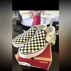 Vans Checkered Slip ons Men’s size 9 Women’s size 10.5